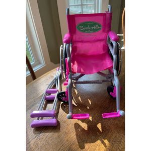 Camino Beverly Hills Doll Collection Wheelchair Pink & Crutches